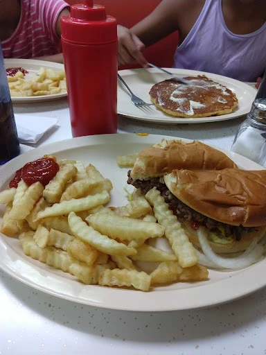 Wayne & Nancy Family Restaurant photo 7